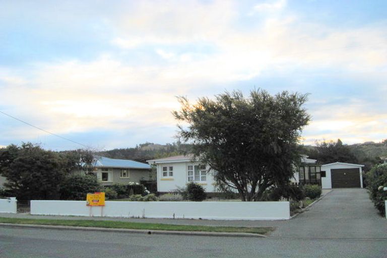 Photo of property in 12 Warwick Street, Oamaru North, Oamaru, 9400