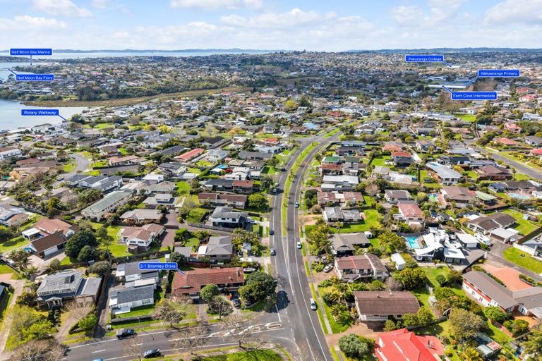 Photo of property in 2/1 Bramley Drive, Farm Cove, Auckland, 2012