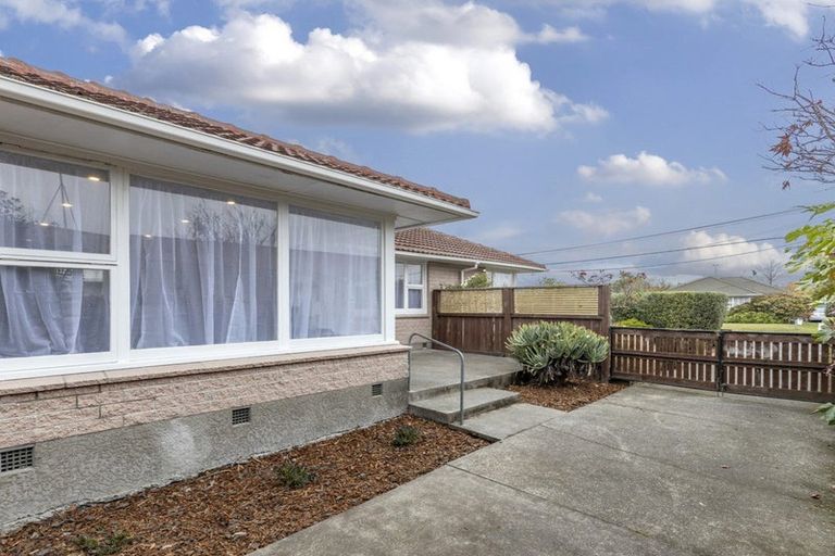 Photo of property in 32 Compton Street, Woolston, Christchurch, 8062