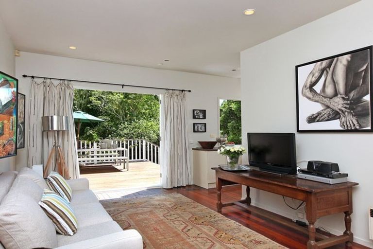 Photo of property in 16 Anglesea Street, Freemans Bay, Auckland, 1011