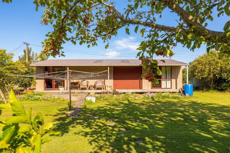 Photo of property in 317 Wood Street, Woodside, Greytown, 5794