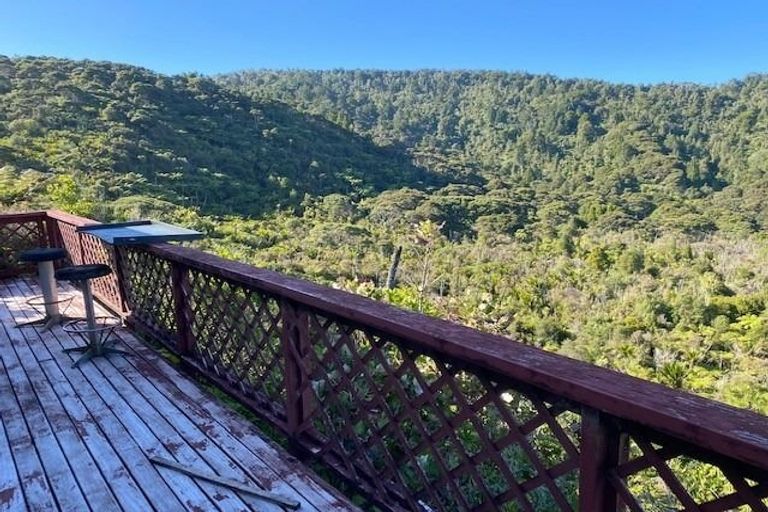 Photo of property in 6 Unity Road, Waitakere, Henderson, 0781