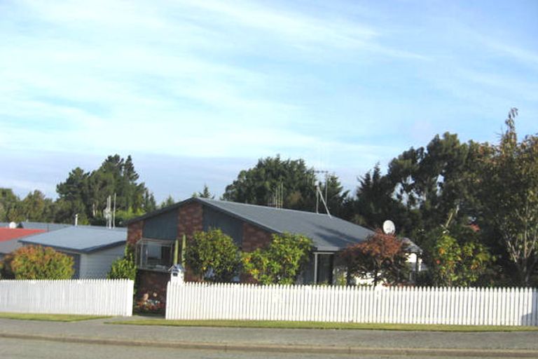 Photo of property in 14a Leven Street, South Hill, Oamaru, 9400