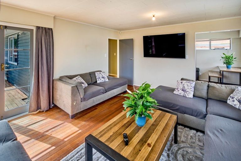 Photo of property in 14 Indiana Grove, Totara Park, Upper Hutt, 5018