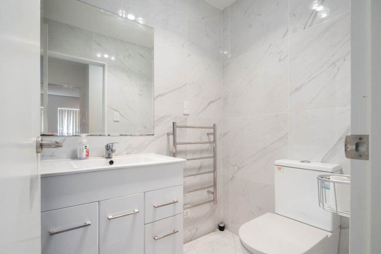 Photo of property in 18a Sunrise Avenue, Mairangi Bay, Auckland, 0630