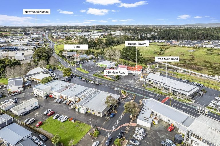 Photo of property in 1/320 Main Road, Tawa, Wellington, 5028