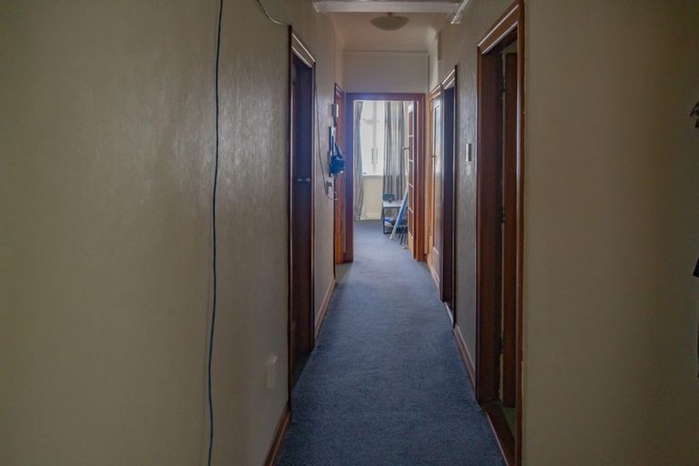 Photo of property in Elms Court Flats, 2/367 The Terrace, Te Aro, Wellington, 6011