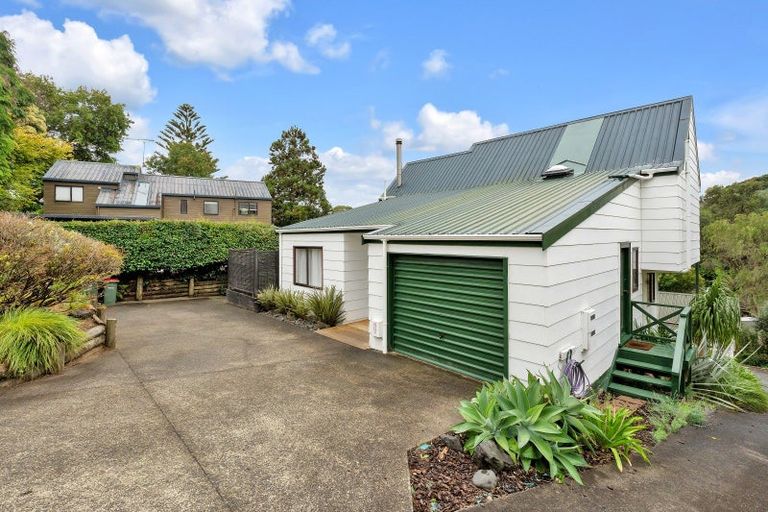 Photo of property in 1/14 Trident Place, Shelly Park, Auckland, 2014