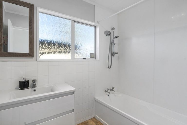 Photo of property in 4 Beadle Place, St Andrews, Hamilton, 3200