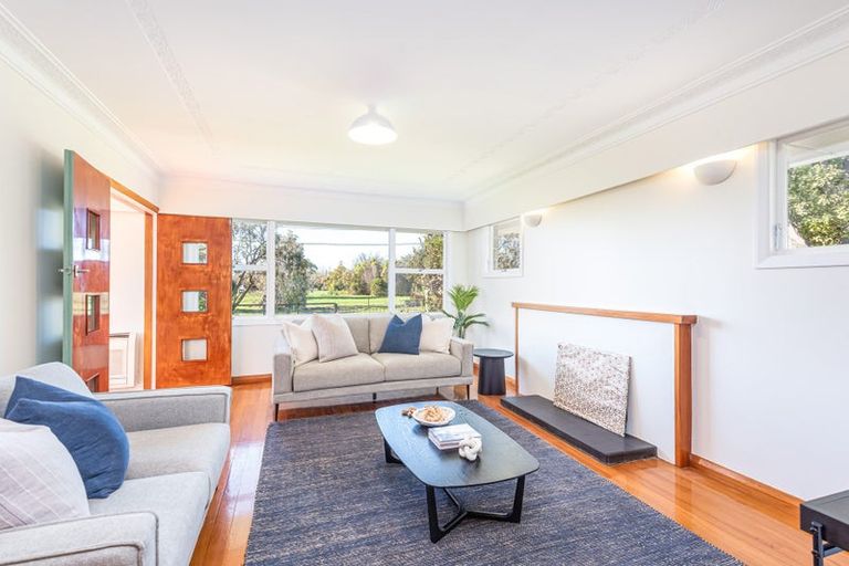 Photo of property in 17 Moyna Avenue, Dallington, Christchurch, 8061