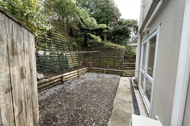 Photo of property in 52 Hohiria Road, Hataitai, Wellington, 6021