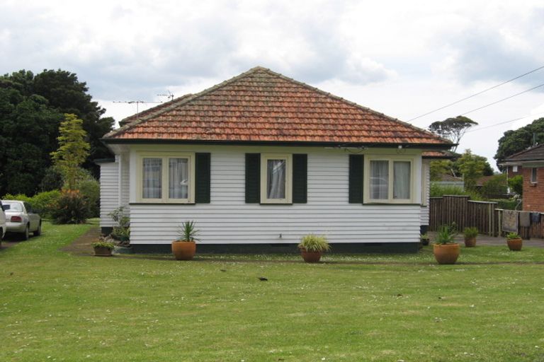 Photo of property in 10 Church Road, Mangere Bridge, Auckland, 2022