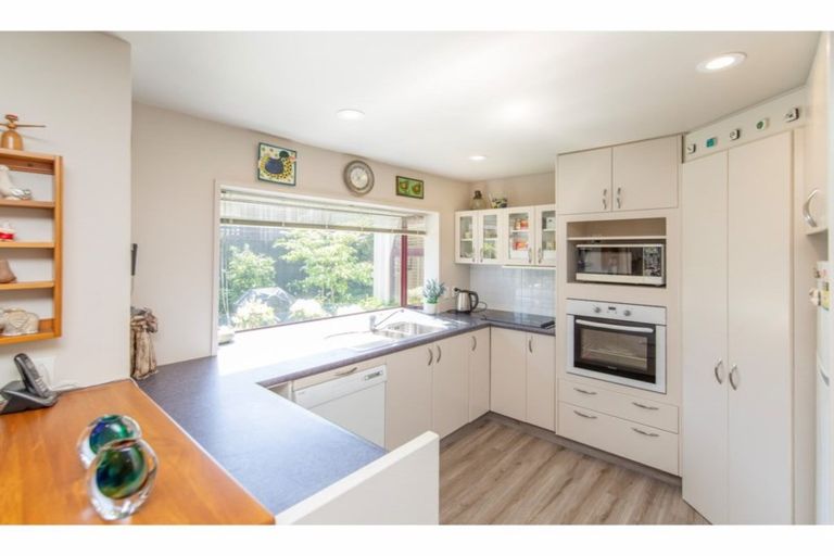 Photo of property in 8 Braco Place, Burnside, Christchurch, 8041