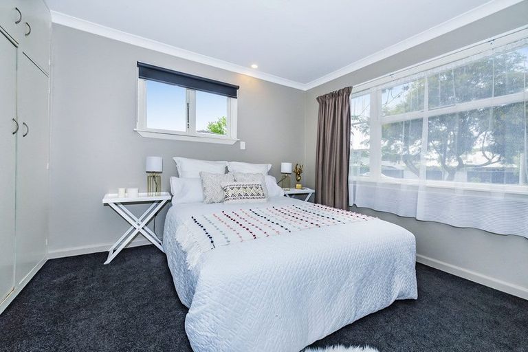 Photo of property in 70 Inwoods Road, Parklands, Christchurch, 8083