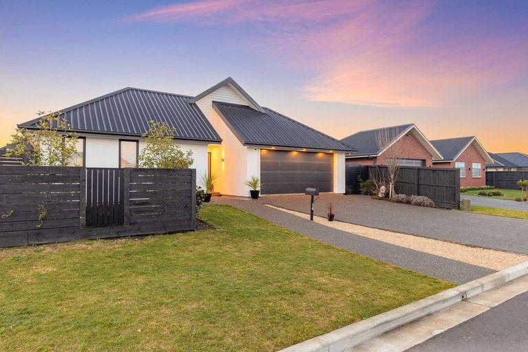 Photo of property in 14 Salisbury Avenue, Rangiora, 7400