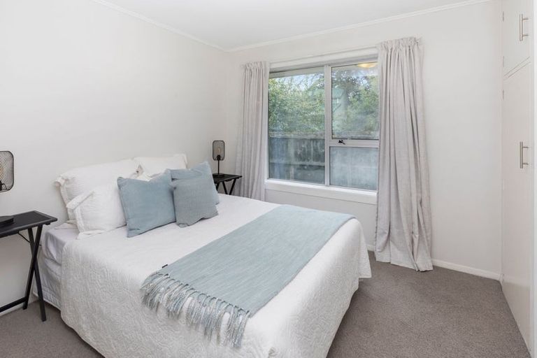 Photo of property in 11 Colina Street, Avonhead, Christchurch, 8042
