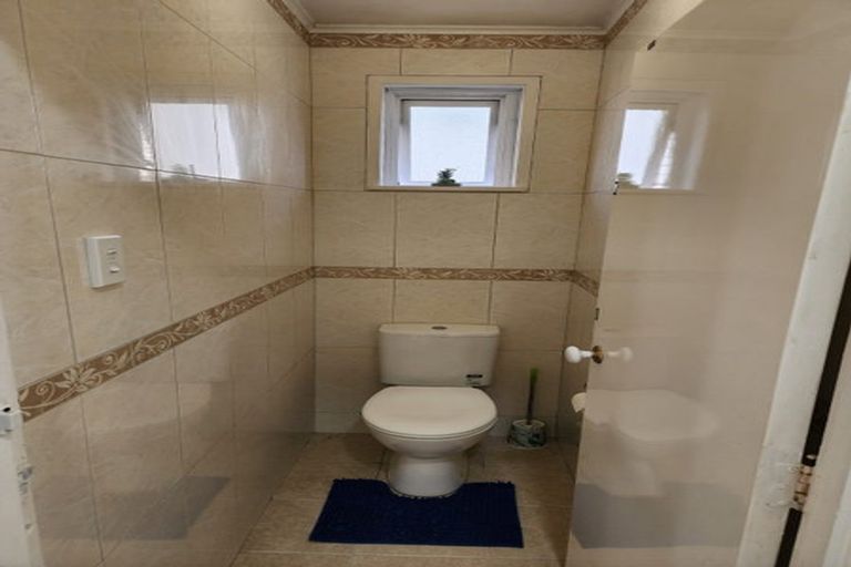 Photo of property in 48 Cardiff Road, Pakuranga, Auckland, 2010