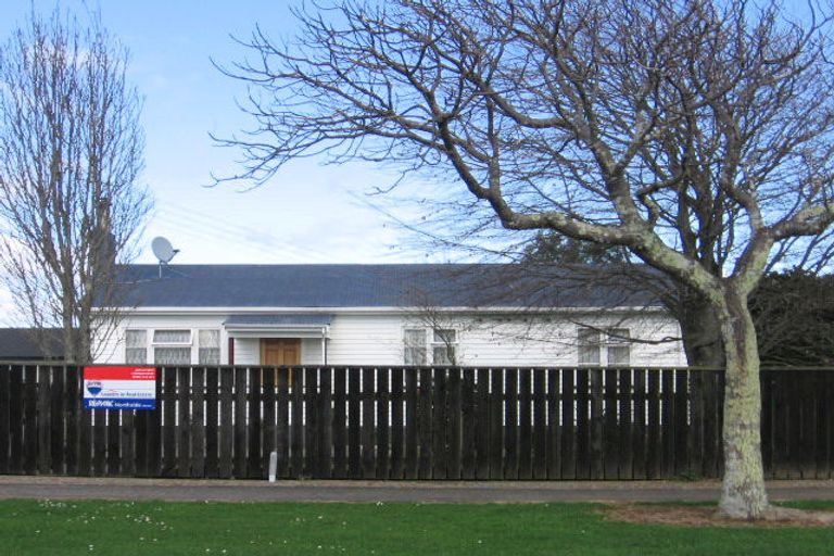 Photo of property in 175 Queen Street West, Levin, 5510