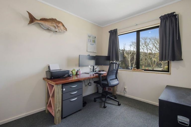 Photo of property in 24 Koutunui Road, Athenree, Katikati, 3177