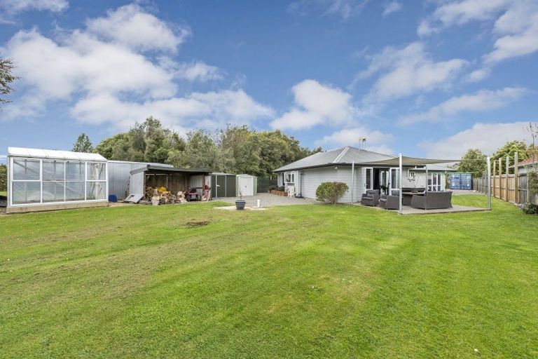 Photo of property in 15 Cross Street, Coalgate, 7673