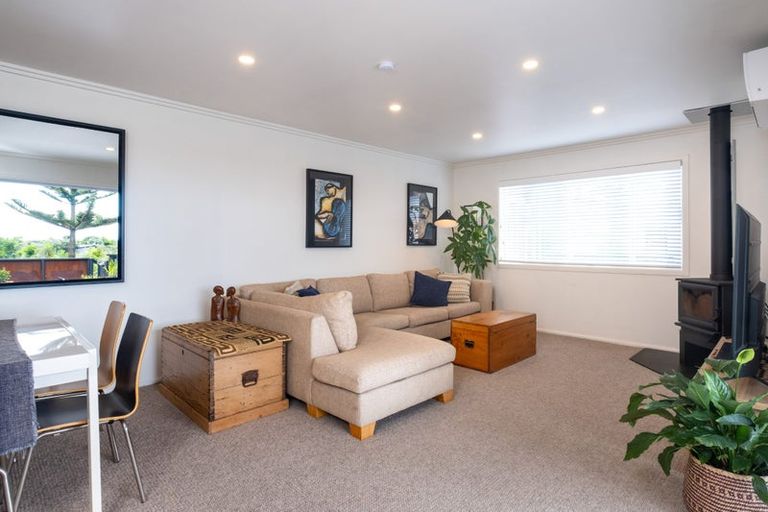 Photo of property in 27 Gaskin Place, Haumoana, 4102