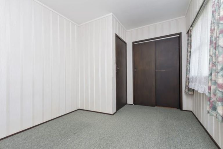 Photo of property in 13 Paulange Place, Pakuranga Heights, Auckland, 2010