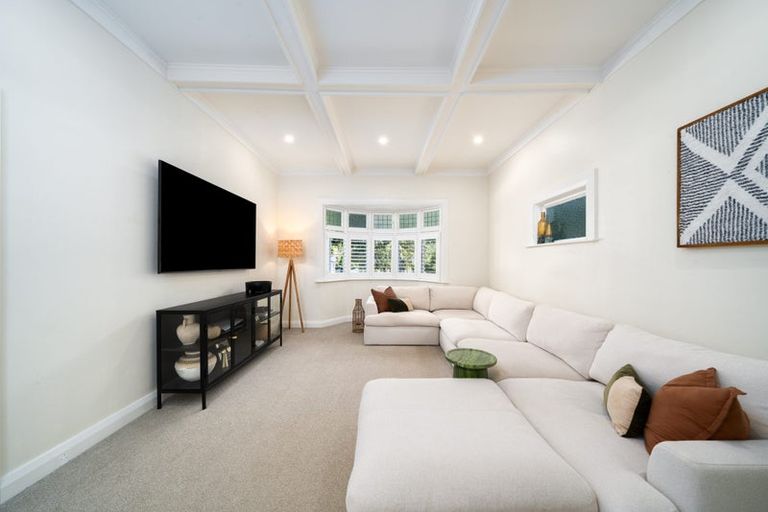 Photo of property in 25 Black Beech Street, Birchville, Upper Hutt, 5018