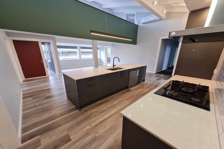 Photo of property in 126 Gayhurst Road, Dallington, Christchurch, 8061