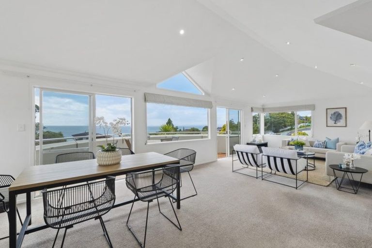 Photo of property in 1/14 Bournemouth Terrace, Murrays Bay, Auckland, 0630