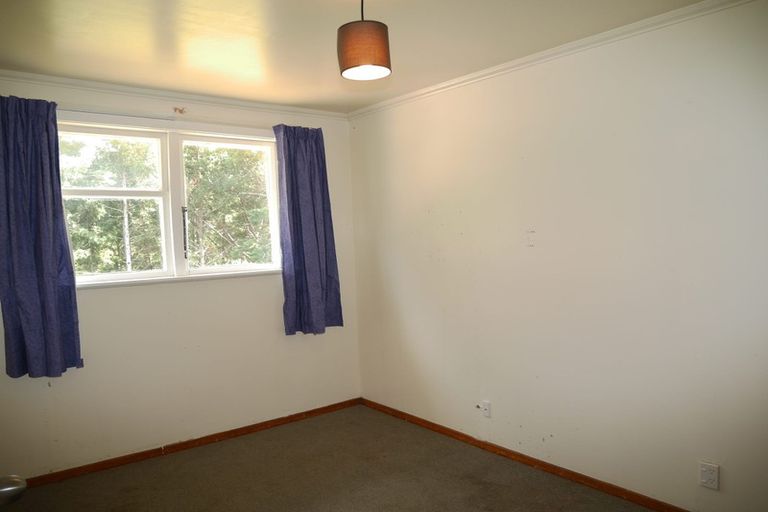 Photo of property in 7-9 York Place, Cannons Creek, Porirua, 5024