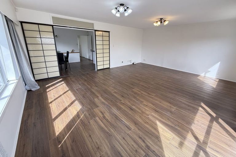 Photo of property in 9 William Souter Street, Forrest Hill, Auckland, 0620