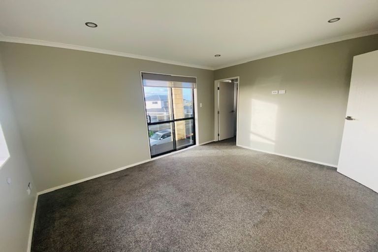 Photo of property in 31 Te Aramanu Crescent, Papakura, 2110
