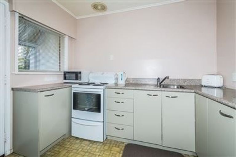 Photo of property in 3/3 Evelyn Place, Hillcrest, Auckland, 0627