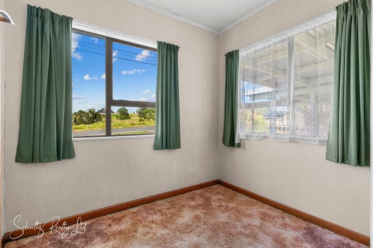 Photo of property in 55 Gorge Road, Maungaturoto, 0520
