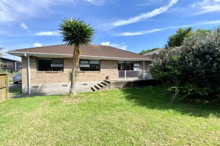 Photo of property in 2/43 Elliot Street, Howick, Auckland, 2014