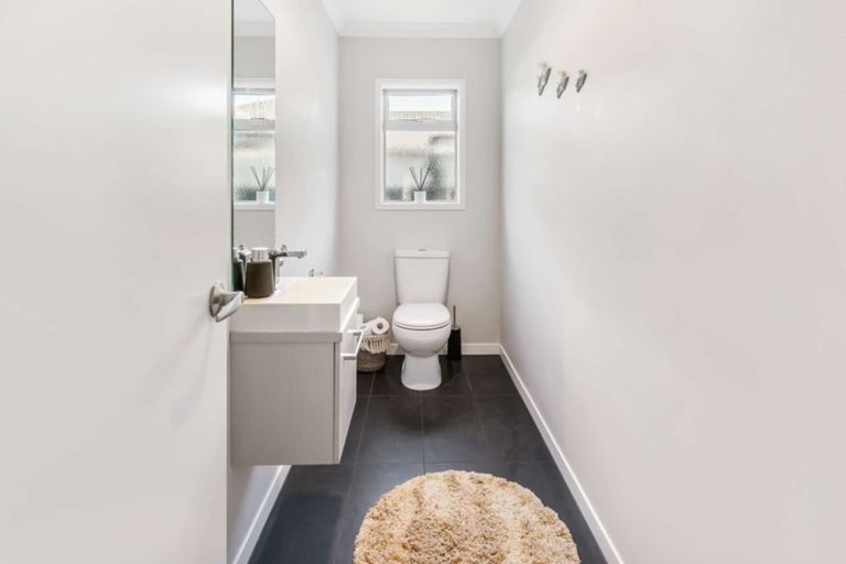 Photo of property in 29 Kahira Crescent, Papamoa Beach, Papamoa, 3118