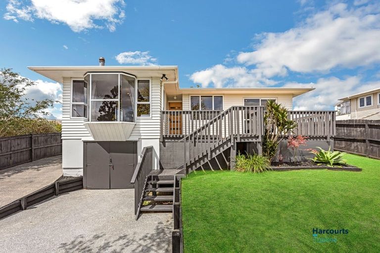 Photo of property in 1/52 Harrington Road, Henderson, Auckland, 0610
