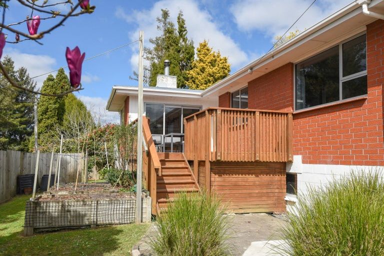 Photo of property in 28 Utuhina Road, Springfield, Rotorua, 3015