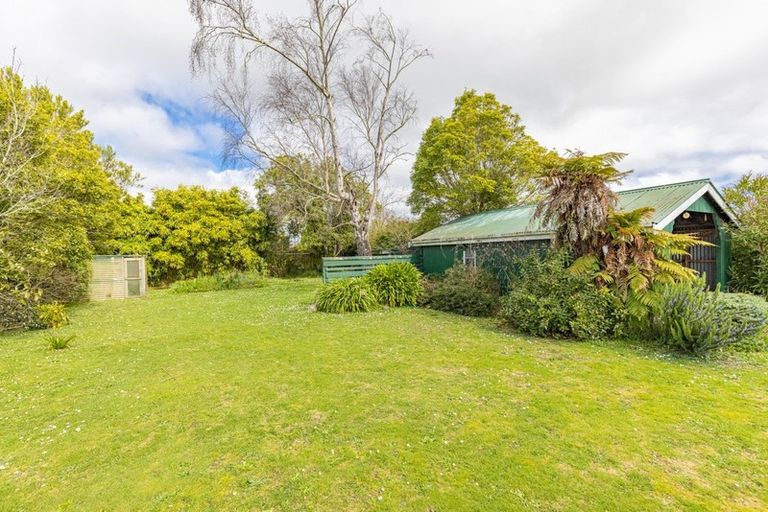 Photo of property in 12 Tiraumea Road, Pahiatua, 4910