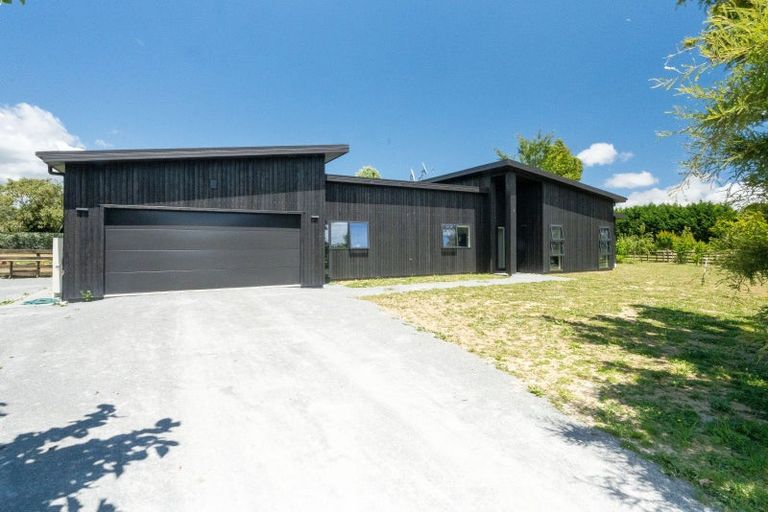 Photo of property in 324 Kimberley Road, Levin, 5571