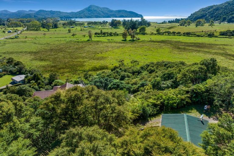 Photo of property in 4d Moana Crescent, Kennedy Bay, Coromandel, 3583