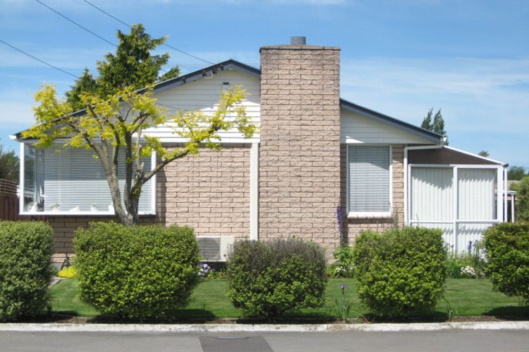 Photo of property in 30 Norrie Street, Redwood, Christchurch, 8051