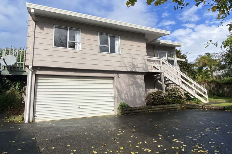 Photo of property in 88 William Bayes Place, Red Beach, 0932