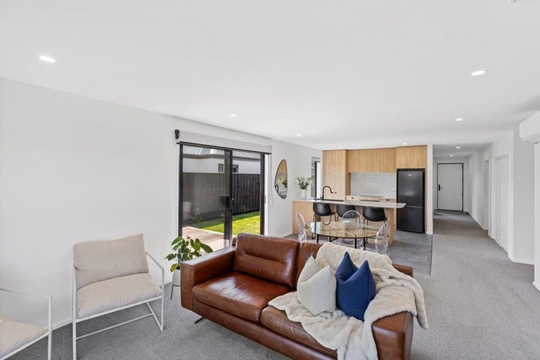 Photo of property in 5 Cousins Street, Woodend, 7691