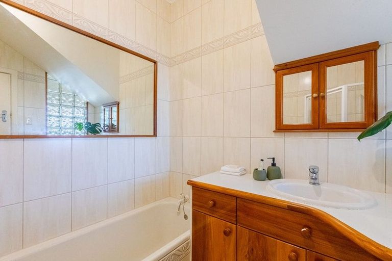 Photo of property in 1-1a Mckenzie Avenue, Marewa, Napier, 4110