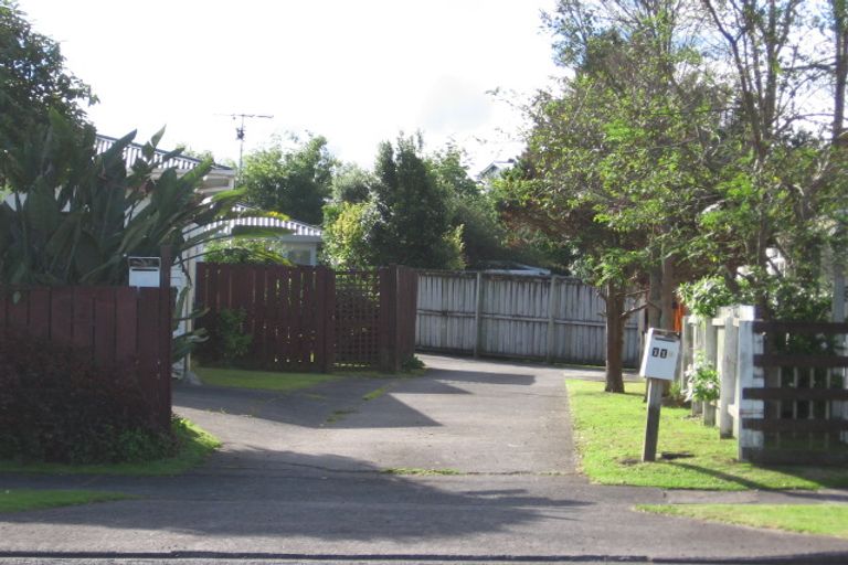 Photo of property in 1/11 Gloria Avenue, Te Atatu Peninsula, Auckland, 0610
