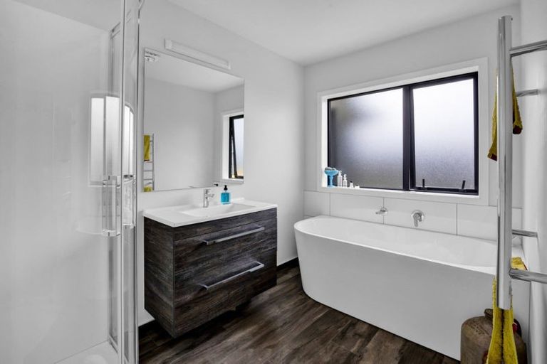 Photo of property in 4 Bianca Crescent, Stratford, 4332