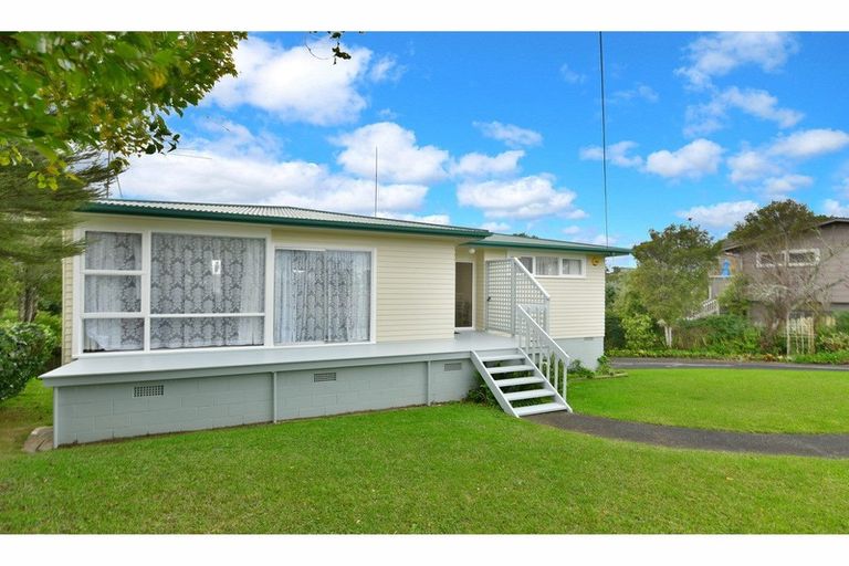 Photo of property in 31 Hillcrest Road, Hatfields Beach, Orewa, 0931