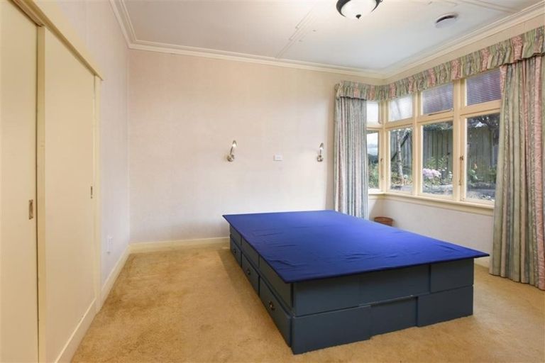 Photo of property in 36 Easther Crescent, Kew, Dunedin, 9012