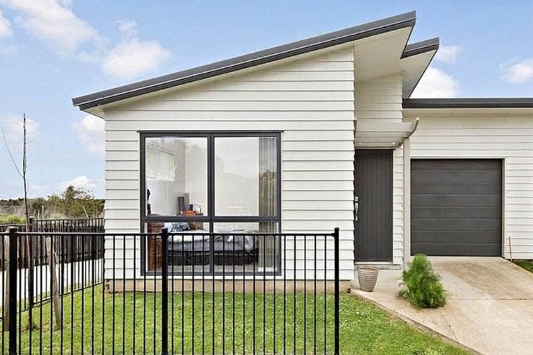 Photo of property in 21 Totara Meadows Court, Wiri, Auckland, 2104